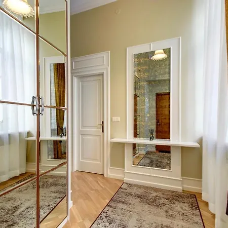 Апартаменты & - Old Town