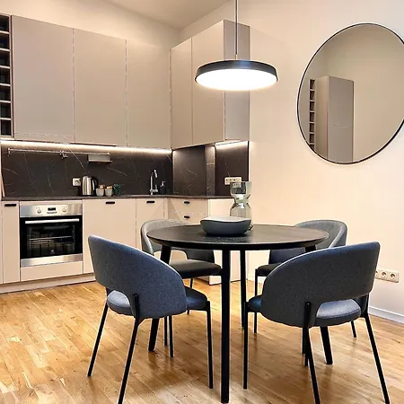 & - Old Town Apartment *