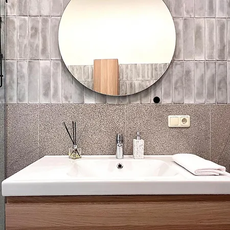 & - Old Town Apartment *