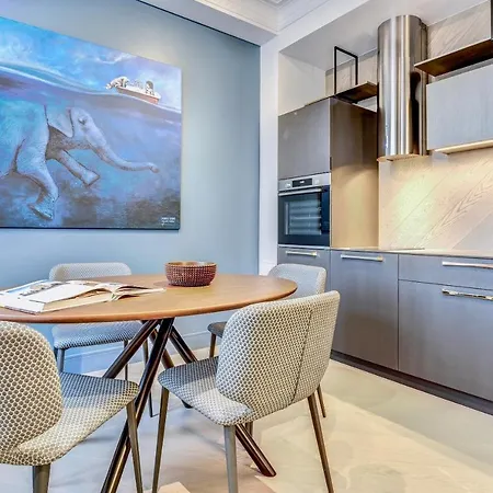 Апартаменты & - Old Town