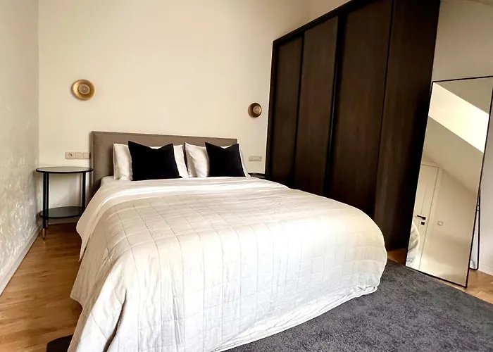 & - Old Town Apartamento