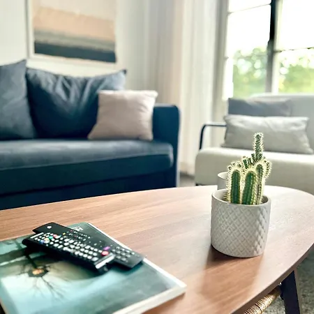 & - Old Town Apartment *