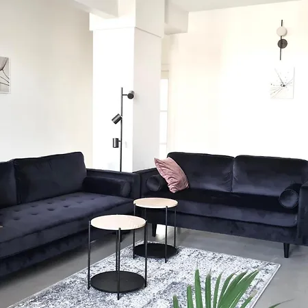 Апартаменты & - Old Town